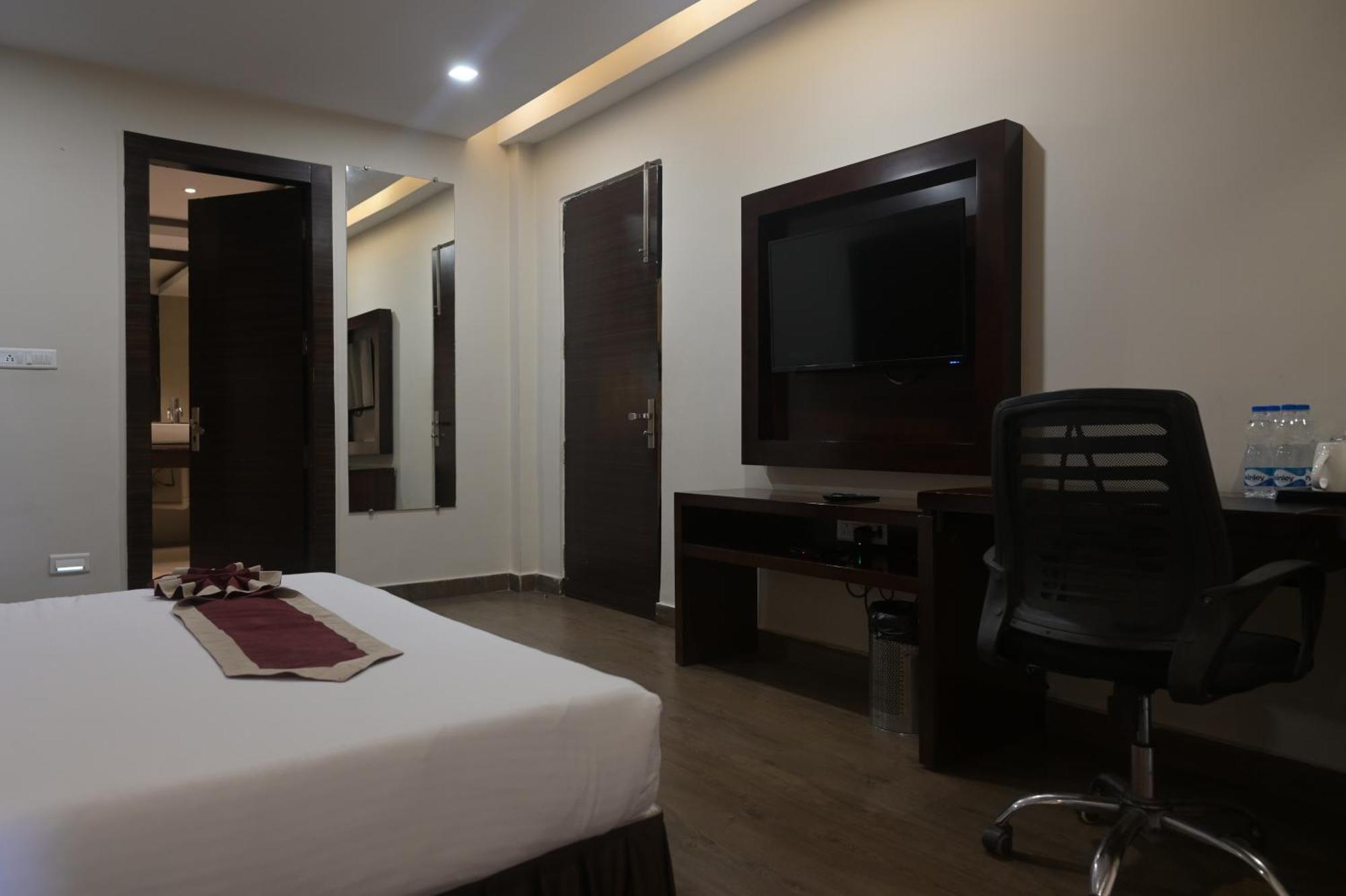 The Wave International Resort Bundu Εξωτερικό φωτογραφία