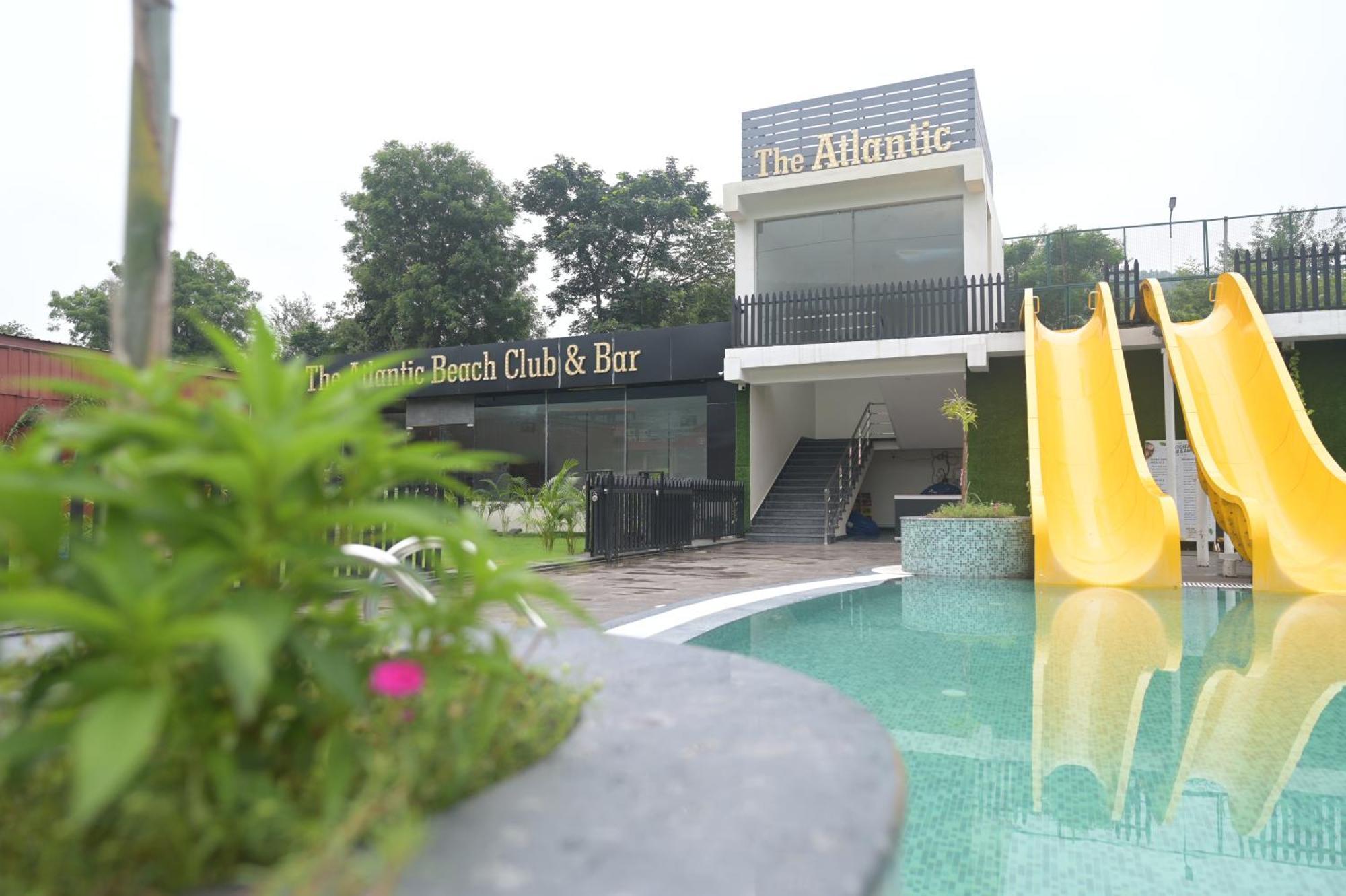 The Wave International Resort Bundu Εξωτερικό φωτογραφία